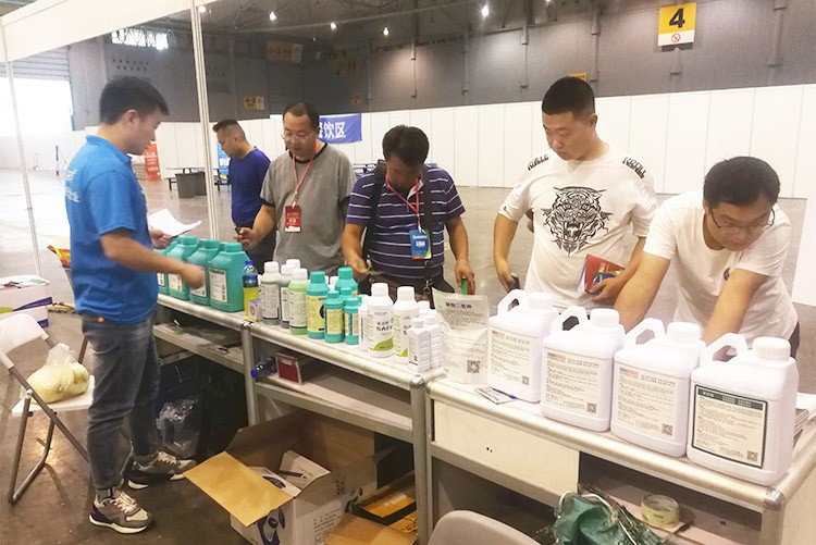 四川成都中國西部創(chuàng)新農(nóng)業(yè)博覽會—夫沃施用實力征服市場！